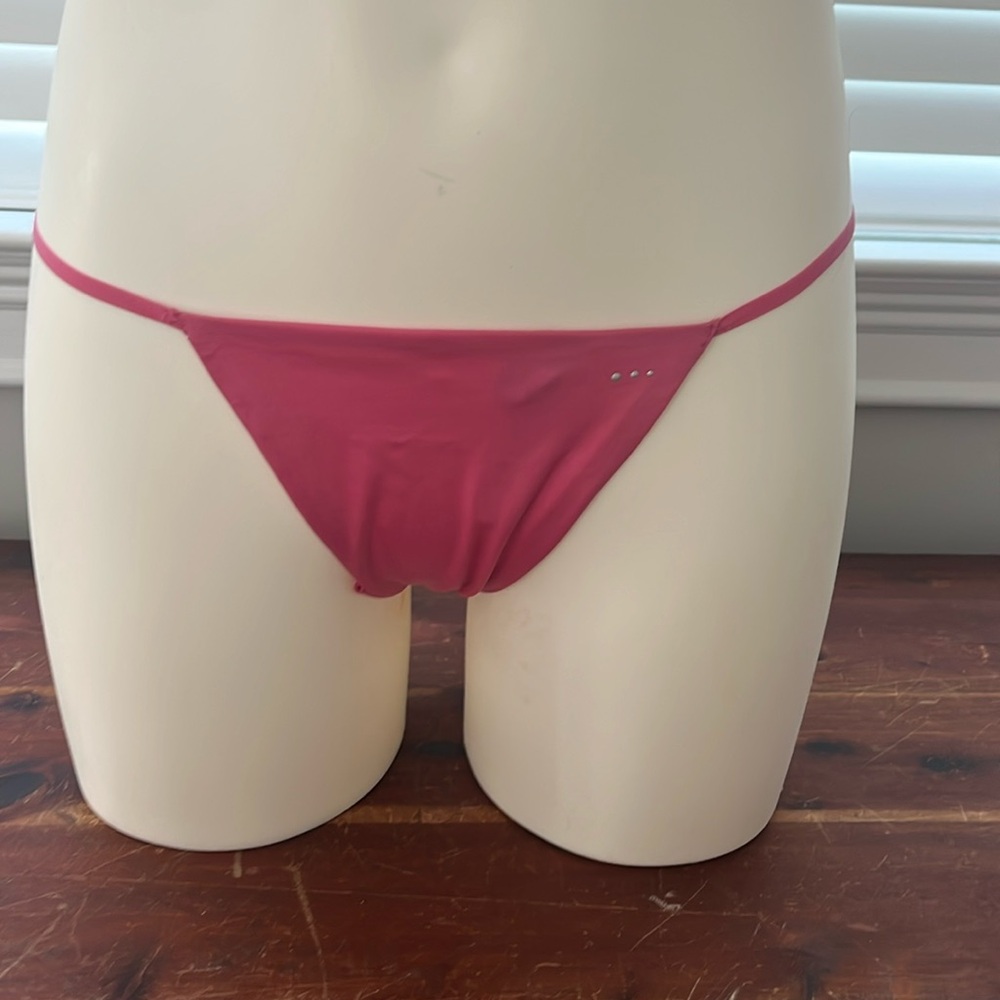 Victoria’s Secret V-string panty